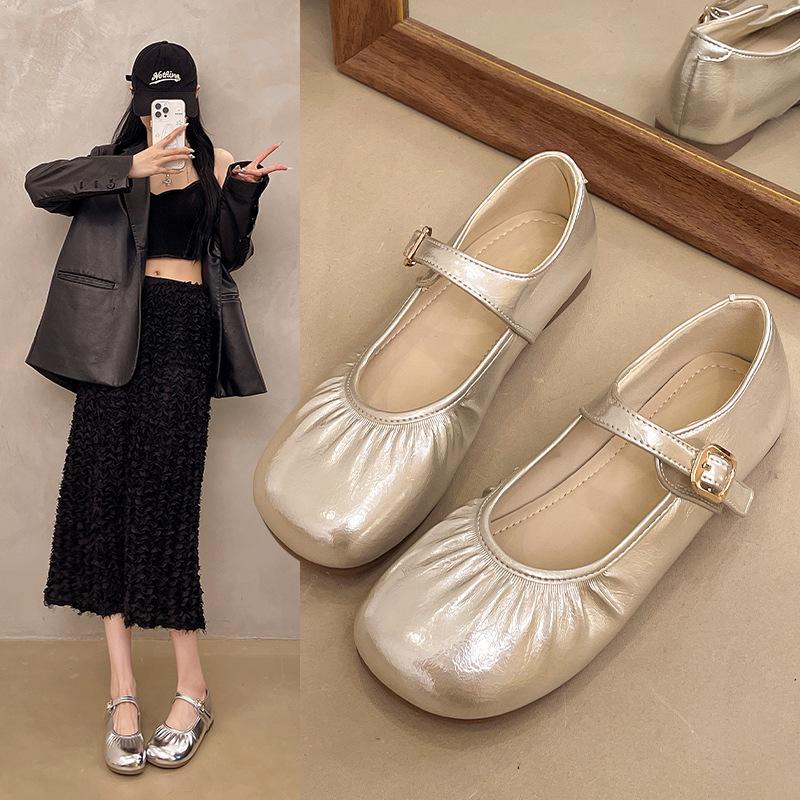 French Pleated Flats Women's 2025 Summer New Late Evening Wind Small Leather Shoes with Skirt Mary Jane Single Shoes