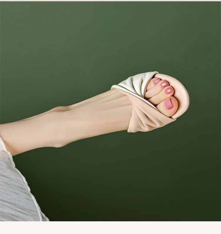 

2025 new summer French color matching Muller small fragrant temperament simple female fish mouth cover toe half slippers spot 40