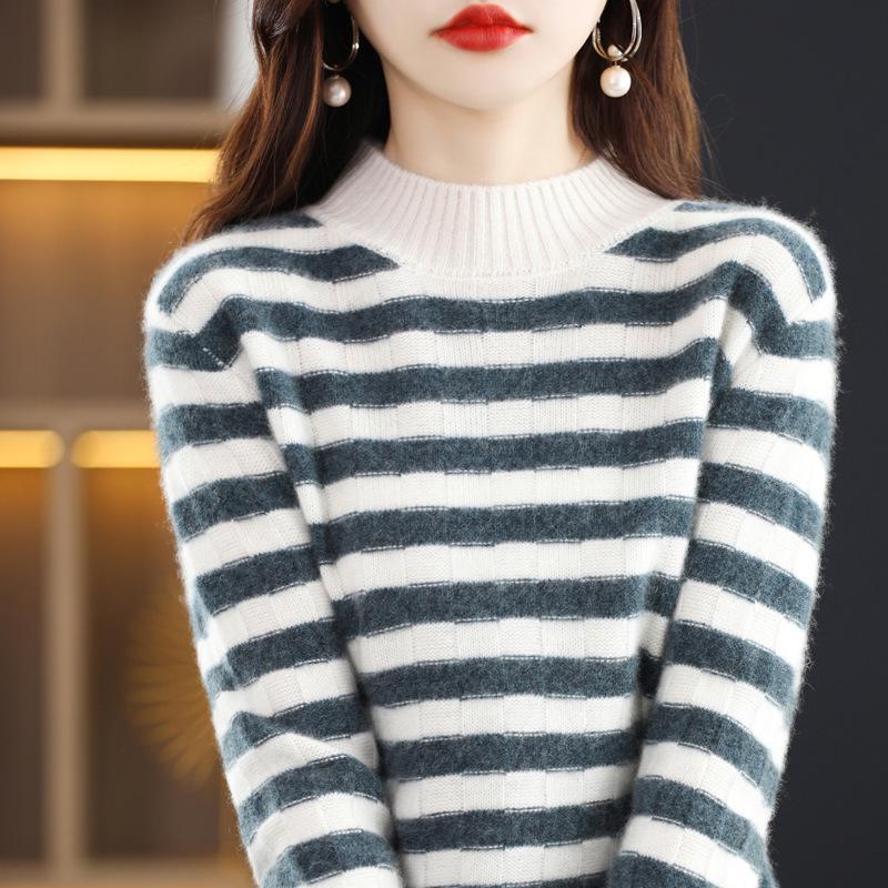 Women's Pure Wool Half-High Neck Sweater - Loose, Versatile, Thickened Cashmere Knit for a Slimming Base Layer