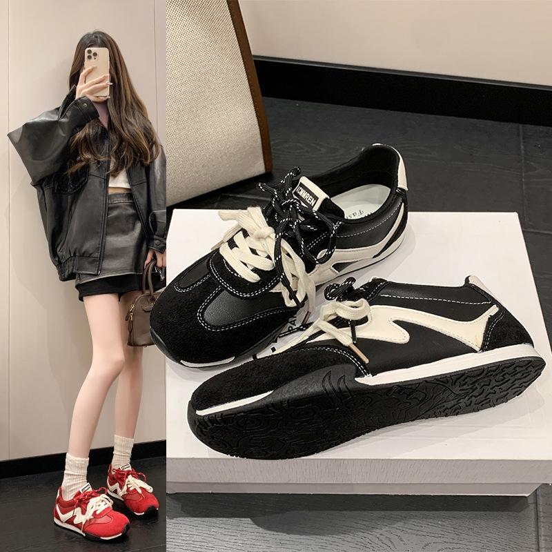 Retro German Training Shoes Women's 2025 Autumn New Flat-bottomed Super Fire Versatile Casual Sports Forrest Gump Shoes Lightweight White Shoes