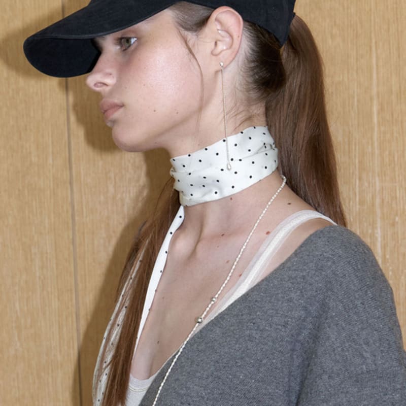 LOVE ME MONSTER Dot Satin Long Scarf_2COL (L253MSF010)