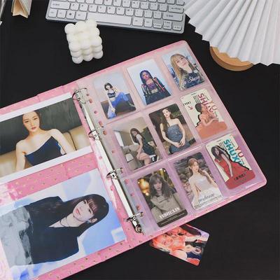 A4-Loseblatt-Kartenalbum: 1, 4, 8 Rasteroptionen, Vier-Quadrat-Design, transparente Seiten mit 11 Löchern zur Aufbewahrung von 3-Zoll-Karten.