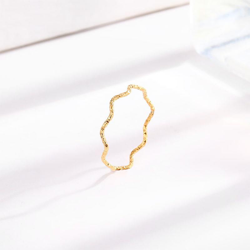 Elegant Heart Bow Titanium Steel Ring for Women Minimalist Round Circle Band Light Luxury Jewelry