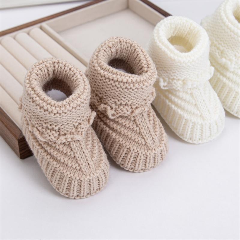 Handmade Baby Booties Warm Knit First Walkers Shoes Elegant Knit Baby Booties Easy Carry Shoes for Toddlers & Infants