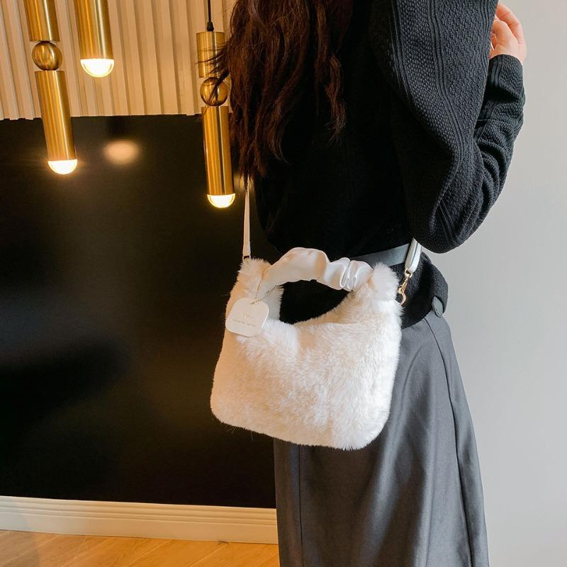 Fairy plush bag handbag female fashion shoulder messenger bag autumn and winter plush bag versatile bag tag bag