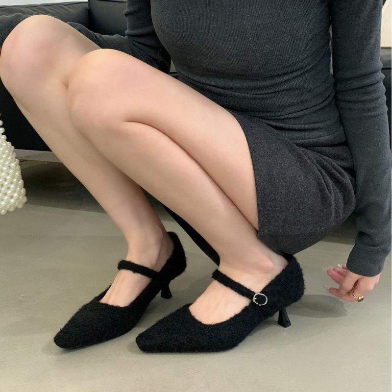 French Evening Breeze Temperament Fairy High Heels 2025 New Autumn and Winter Fashion Pointed Head Shallow Mouth Fine Heel Fluffy Single Shoes