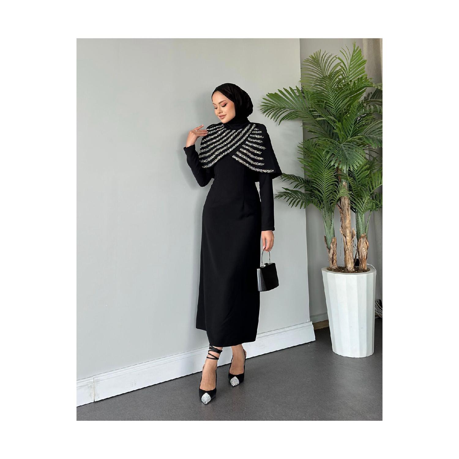

Specially Designed Stone Cape Evening Dress 36 чорний