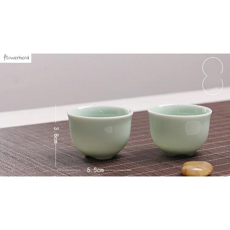 Japanese  Ceramic Tea Cup Izakaya Porcelain Bar Sets White Spirit Bottle Dispenser Sake Pot Sake Cup Kiln Porcelain Bar Set