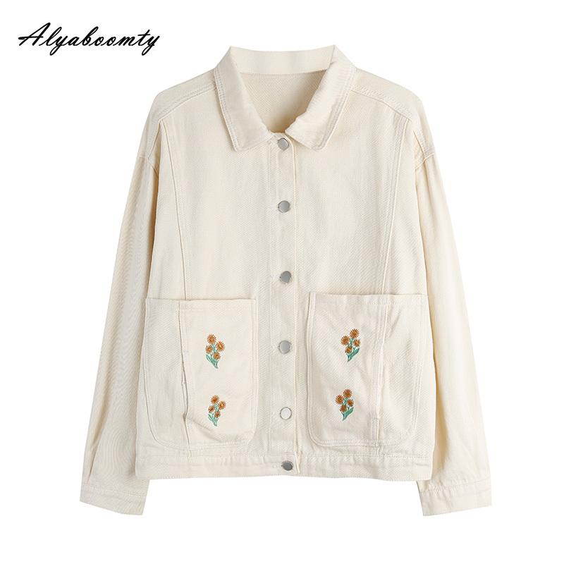 

Женское пальто оверсайз в японском стиле на весну-осень, с отложным воротником, мешковатое, бежевая джинсовая куртка, цветочная вышивка, большой карман, женская верхняя одежда L