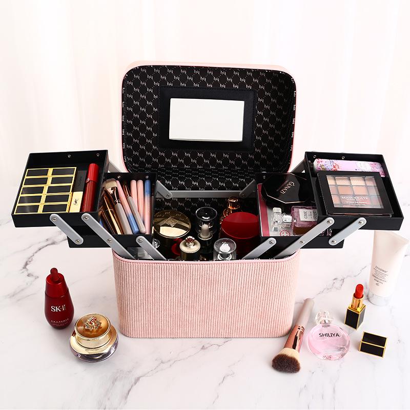 Large Capacity Minimalist Makeup and Toiletry Case for Professional Artists