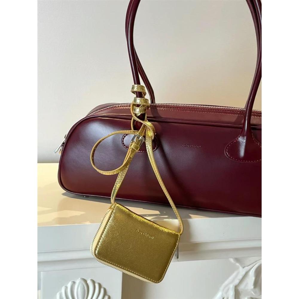Small Hanging Bag Is Fashionable with Small Card Bag, Waist Bag, Crossbody Breast Bag.