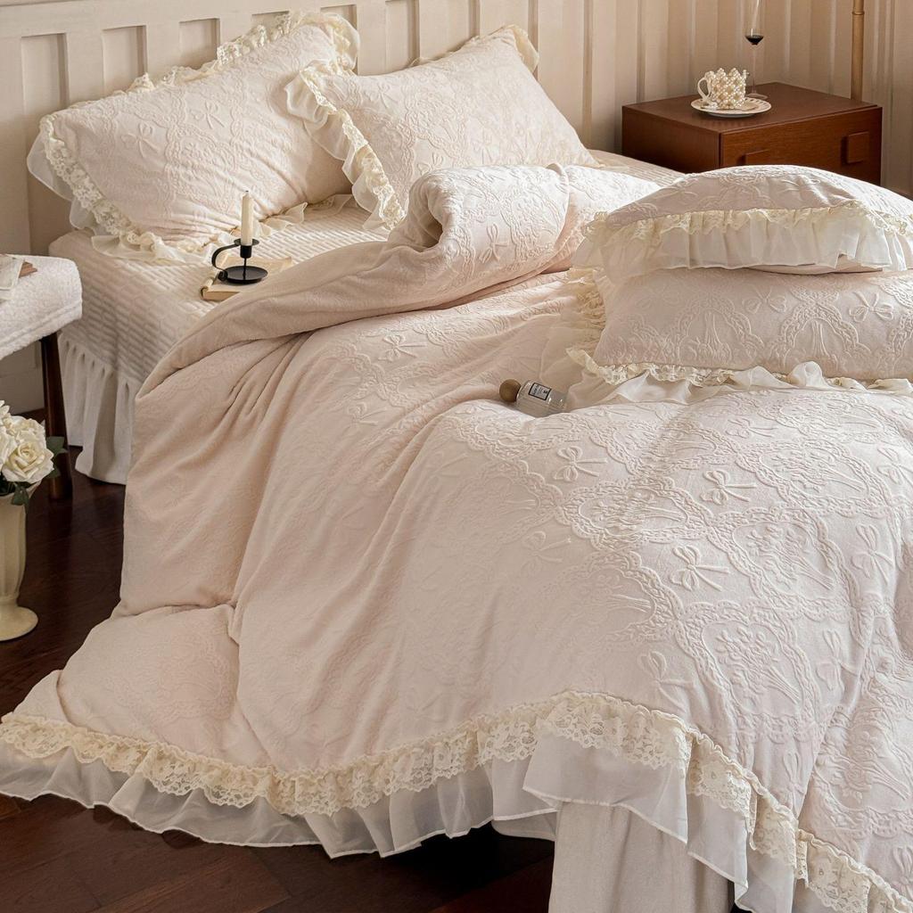 G5Z Princess Milk Velvet 4-Piece Set: Extra Thick French Lace Bedspread & Fitted Sheet