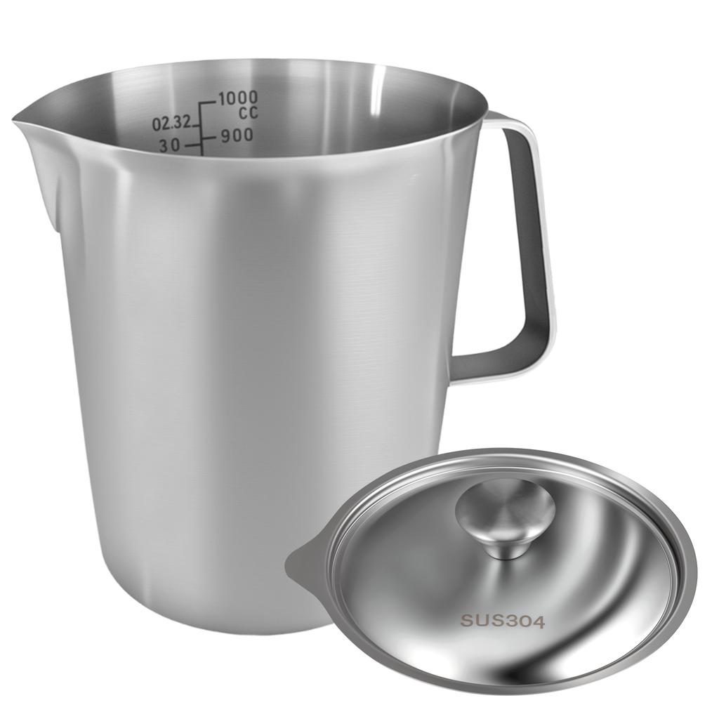 Stainless Steel Milk Coffee Graduated Measuring Cup Latte Art Measuring Cup with Lid Suitable for Home Use and Coffee Shops