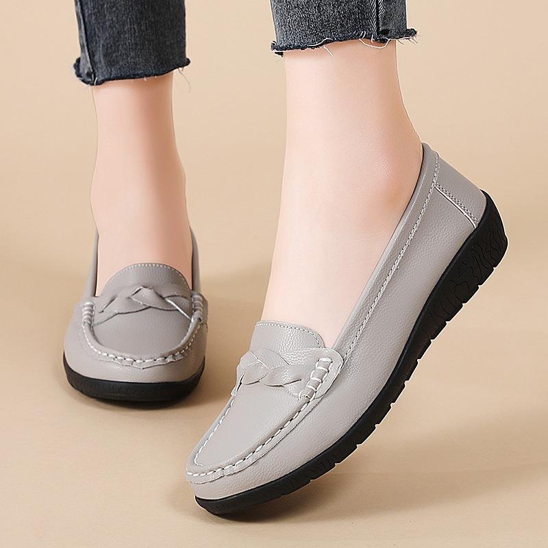 Women Shoes Soft Leather Women's Loafer New Flat Heeled Women's Singles Shoes for The Summer of2025 Nurse Shoes Zapatos De Mujer