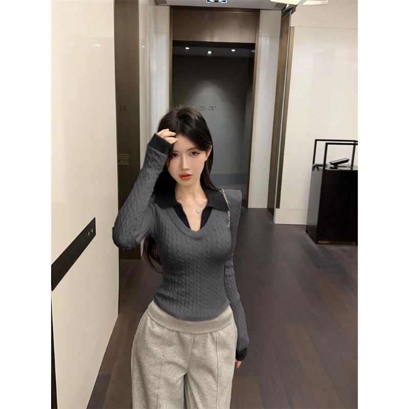 Contrast Color Fake Two-piece Stitching V-neck Sweater Women's Winter Sweater Design Bottoming Top