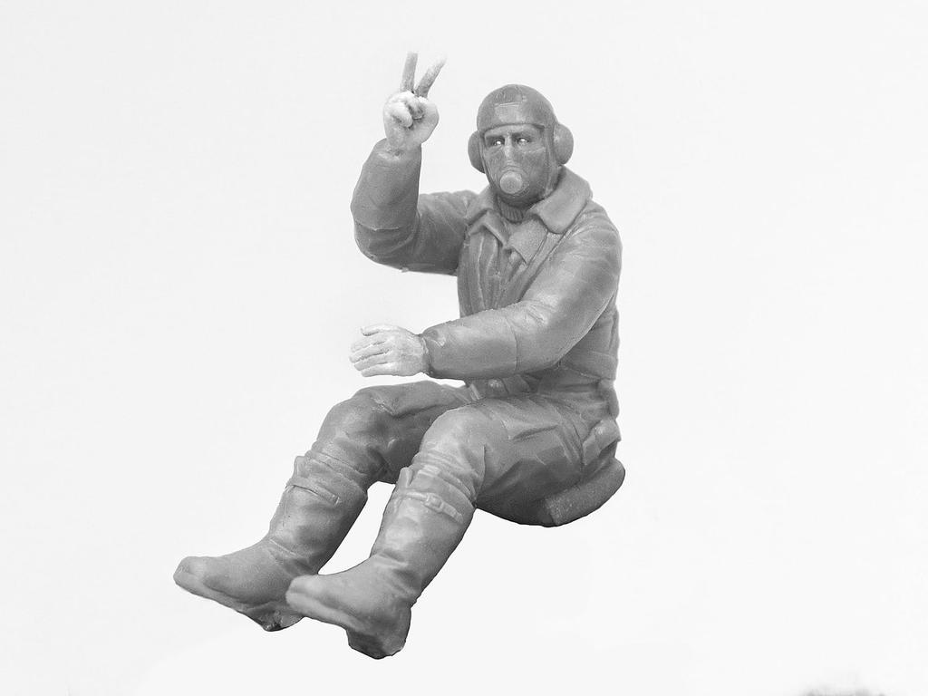 ICM 1/32 Royal Air Force Pilot Set (1939-1945) Plastic Model Kit 32105