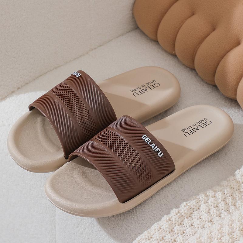 New cool slippers summer men and women go out trend casual soft bottom wind outside wear home bathroom bath slippers