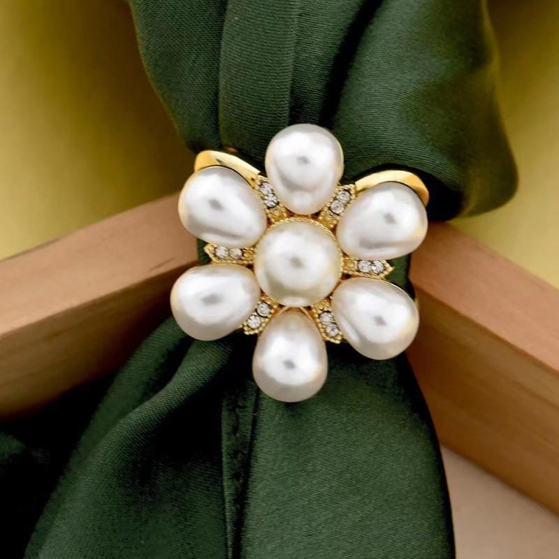 Pearl Flower Multi Silk Scarf Buckle Functional Clip Alloy Square Knot Brooch золотистый