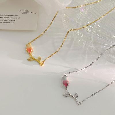 Tulip Necklace with A Light Luxury and High-end Feel, French Ladylike Style, Collarbone Chain, Sweet and Versatile