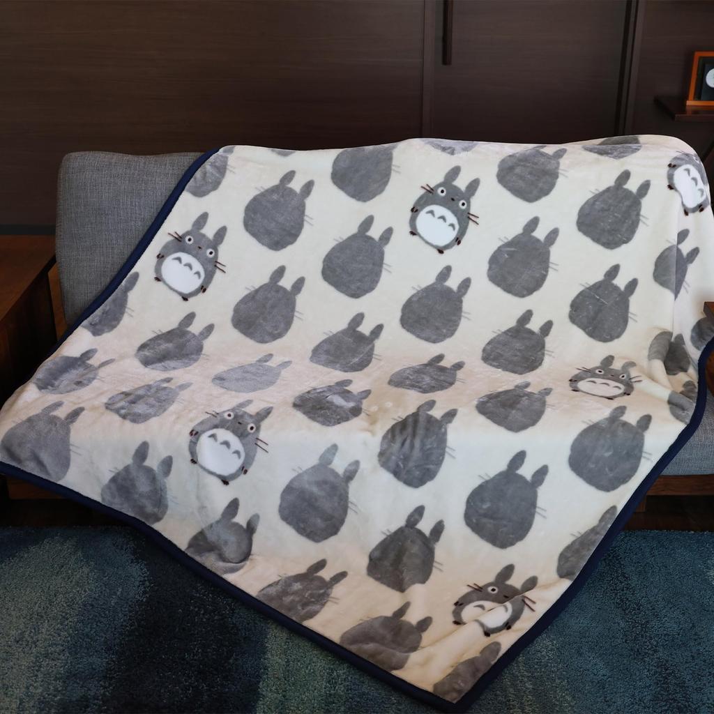 Marushin Ghibli My Neighbor Totoro Large Totoro Silhouette H200 X Winter Product 1125013100 Blanket, W140cm, Cute, Fluffy, Stylish, Warmer, Number