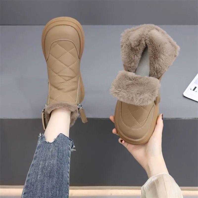 

Winter snow boots women s new winter velvet thickened non-slip waterproof mother in the elderly cotton boots 41 коричневий