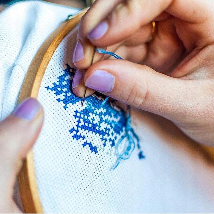 Zestaw do haftowania wyszywania diy tamborki muliny igły nici do haftu etui