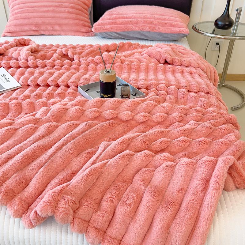 

Роскошное утолщенное флисовое одеяло из искусственного кроличьего меха - Теплый молочный бархатный чехол для сна и подарков 200x230cm - Blanket + 2 Pillowcases