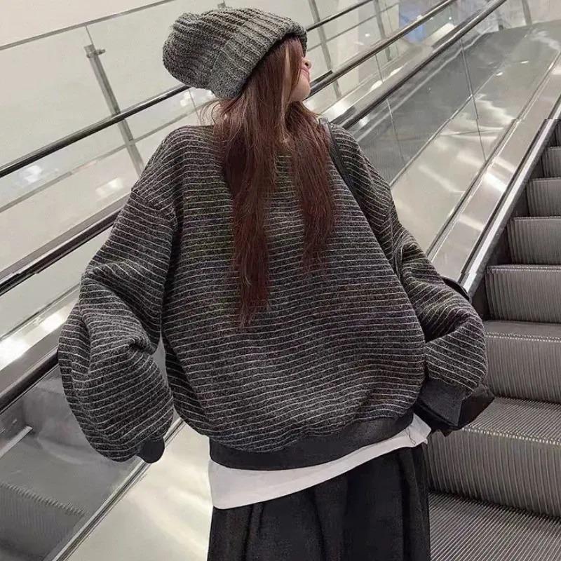 Retro Contrast Color Striped Round Neck Sweater Women's New Loose Korean Casual Niche Chic Top