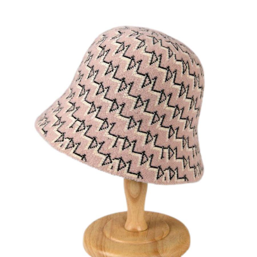 Winter New Luxury Brand Bucket Hat For Women Outdoor Warm Velvet Plaid Cashmere Wool Basin Fisherman Hat Panama Caps Wholesale