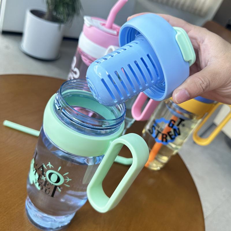 Water bottle summer giant water cup new large capacity fresh kettle high value simple male and female students double drink with straw