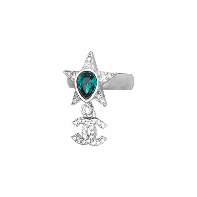 

CHANEL Classic Double C Pendant Metal Ring Women s срібний