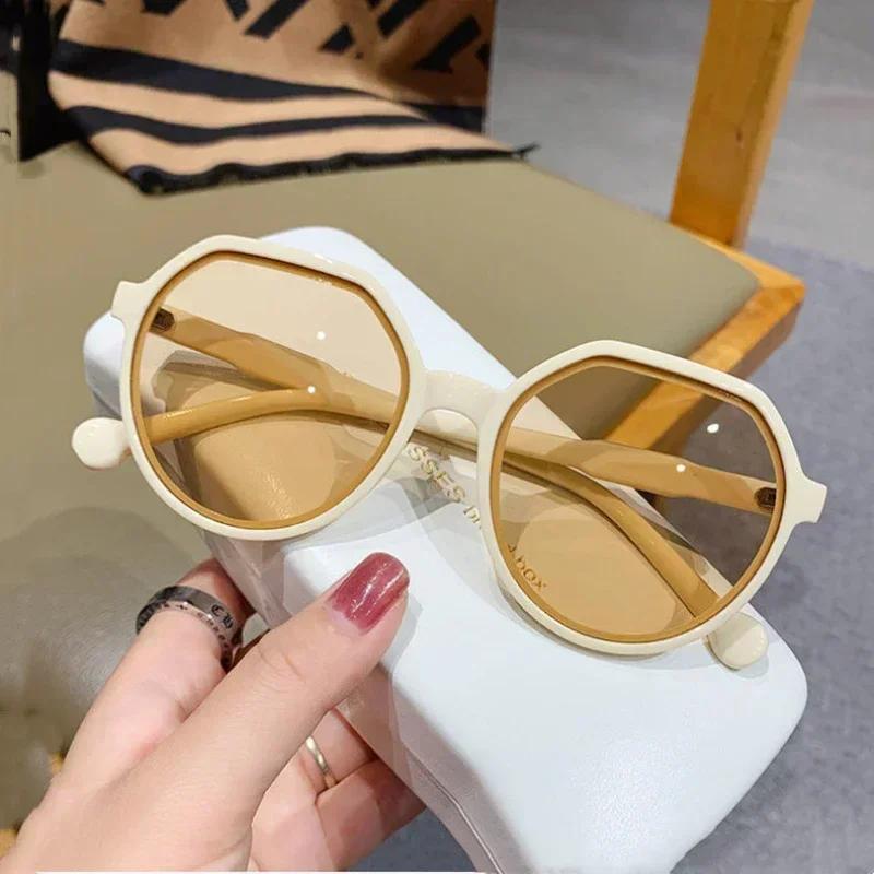 Fashion Women Vintage Round Frame Sunglasses Unisex UV Proof Fashion Outdoor Eyewear Goggles Men Classic Anti-Glare Driving Sun Glasses