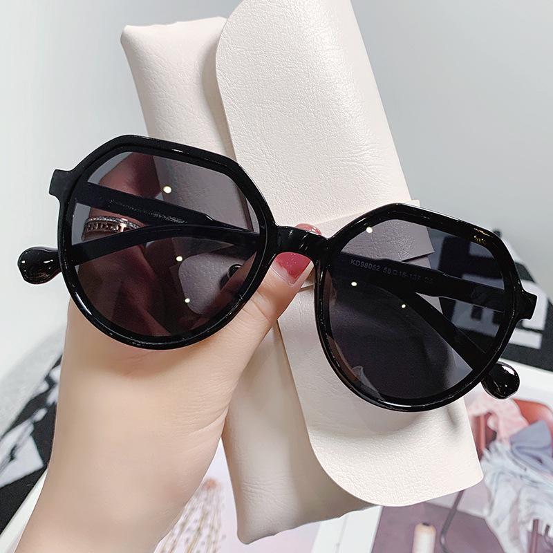 Women s 2021 Trendy Korean-Style Retro Brown Sunglasses - INS Small Frame for Small Faces