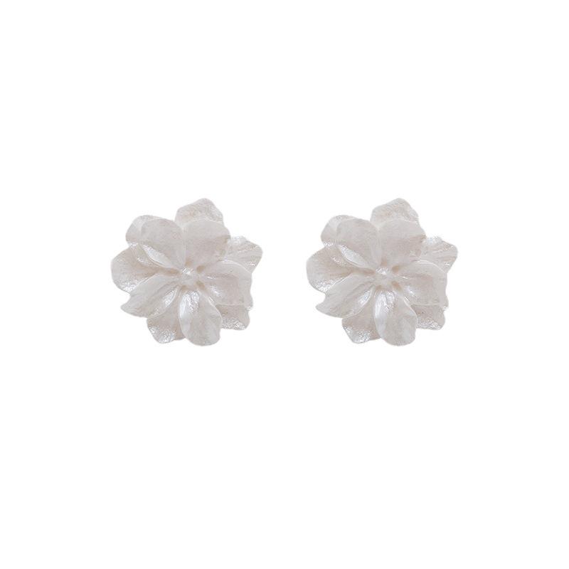 Zhao Ruth White Beautiful Girl Flower Earrings Tide French Sense Earrings Women'S Summer Earrings