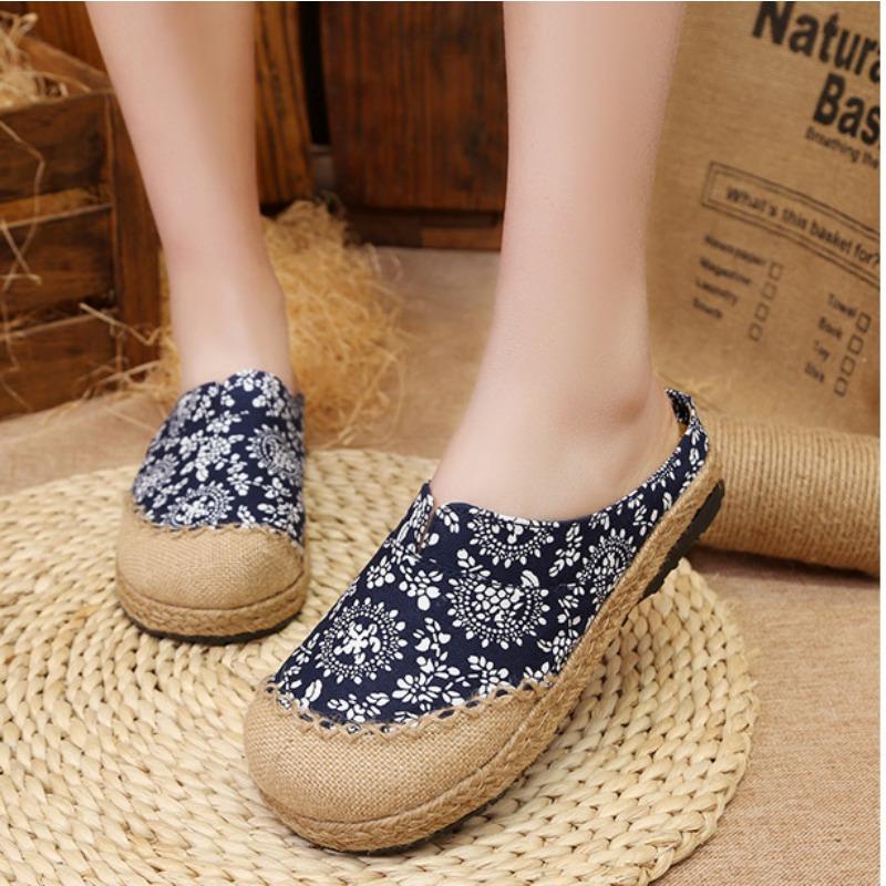 Veowalk Women Casual Linen Handmade Embroidery Mules Flat Slippers Retro Vegan Summer Ladies Canvas Comfortable Espadrille Shoes