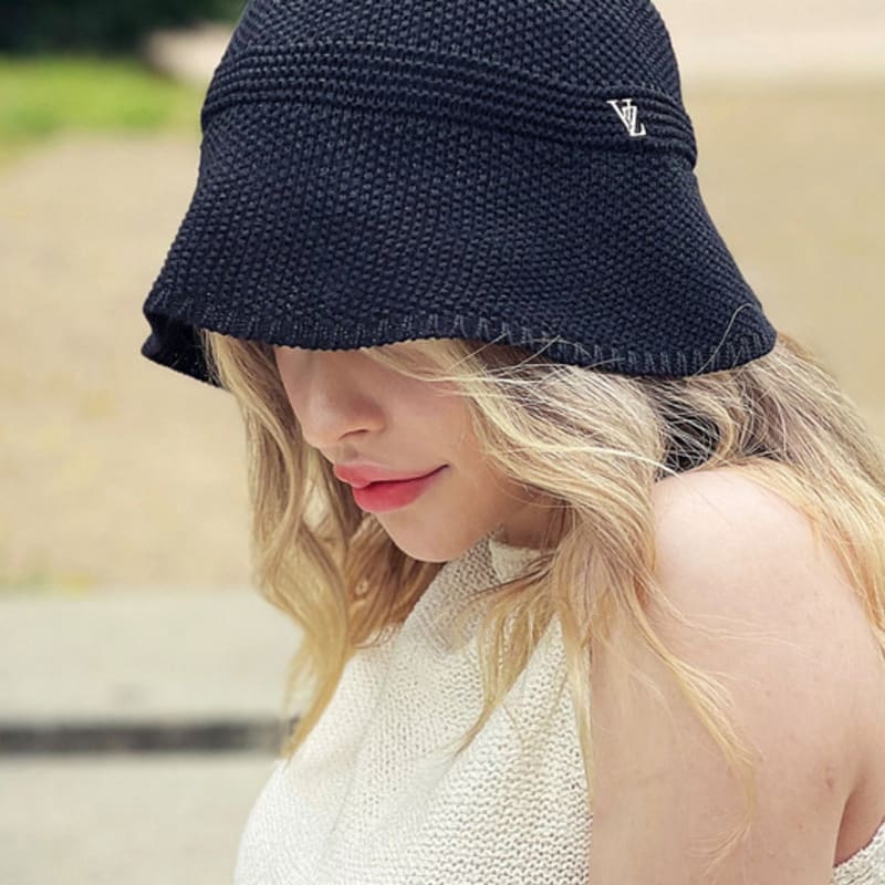 

VARZAR VZ Studded Logo Summer Knit Bonnet Hat in Black FREE