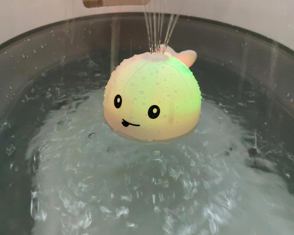 Bath Fountain Squirting Whale LED Light Up Bathtub Toy Water