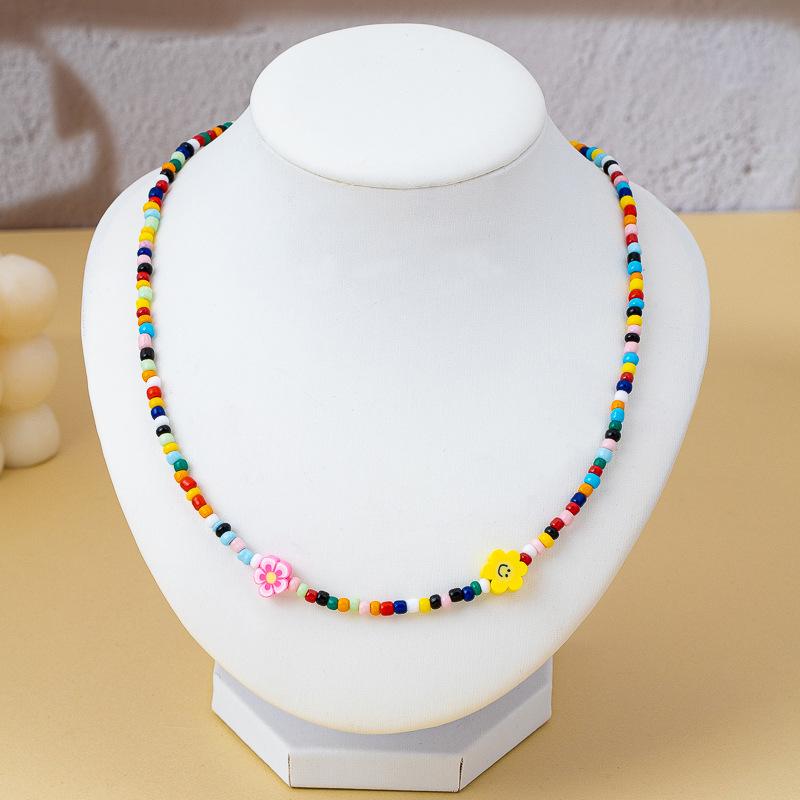 Hot Sale Little Daisy Ladies Necklace Rice Beads Dopamine Simple Color Necklace Flower Necklace Collarbone Chain