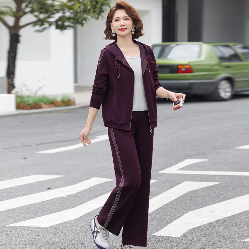 

Mom s Spring & Autumn 2026 Women s Casual Hooded Two-Piece Sportswear Set - Ideal for Middle-aged and Elderly 2XL (105-120 lbs) червоний