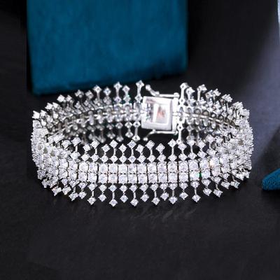 Brățară din Alamă Zirconiu Stil Luxos Greu Super Strălucitoare Strat Multiplu Plină cu Diamante Accesorii Rochie de Banchet Atmosferică Bijuterii de Mână pentru Femei