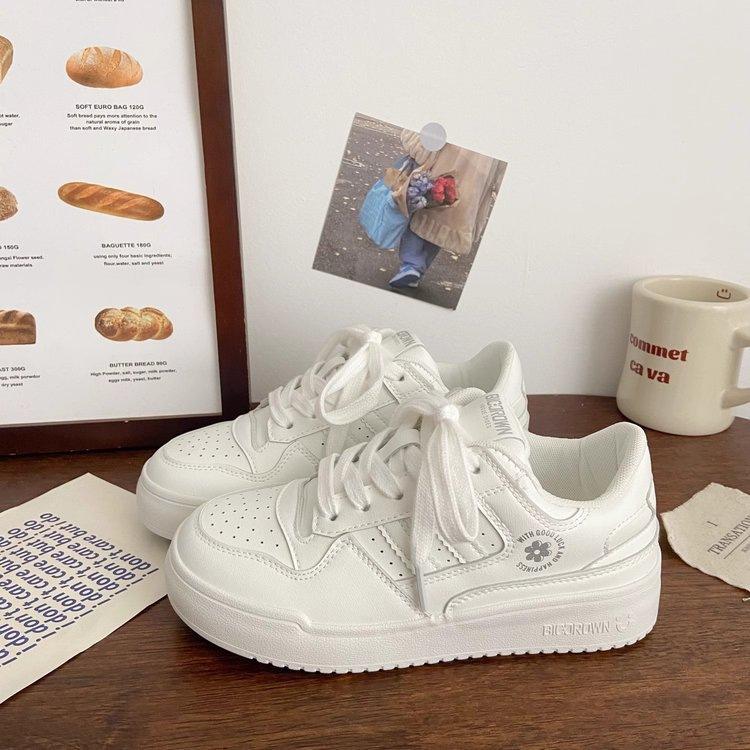 Hong Kong Style Little White Shoes Women's 2025 Autumn New Versatile Niche Design Versatile Platform Student Sports and Leisure Shoes