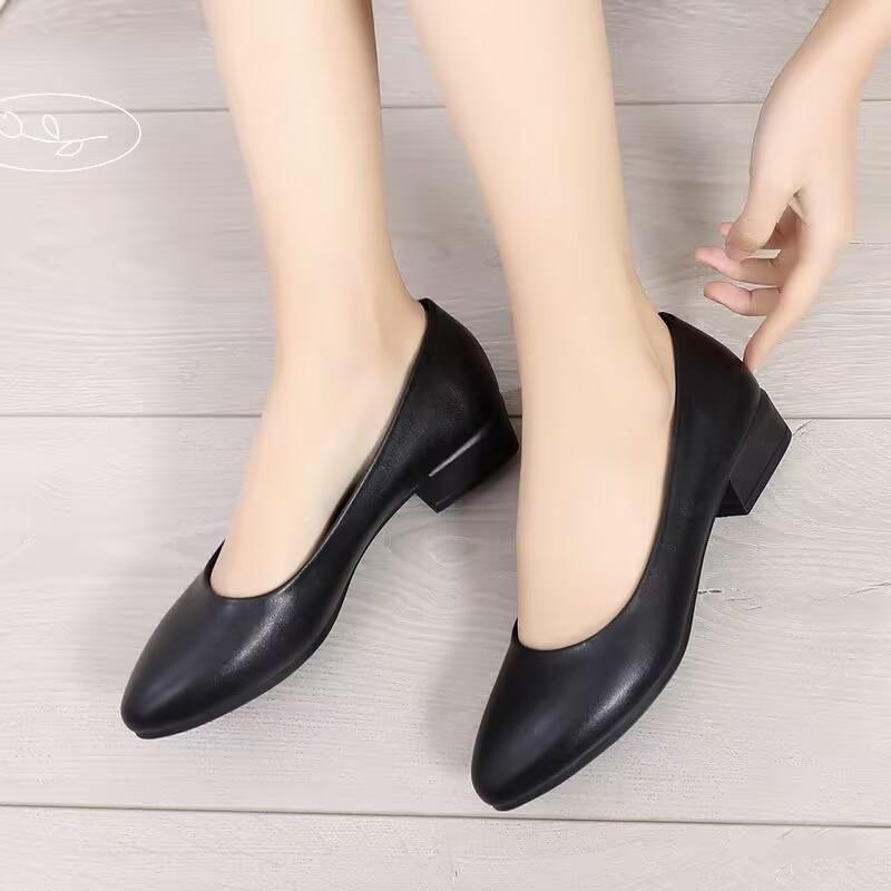 Work shoes women's black flat-soled leather shoes flight attendant hotel work single shoes spring soft sole shallow mouth career interview not 