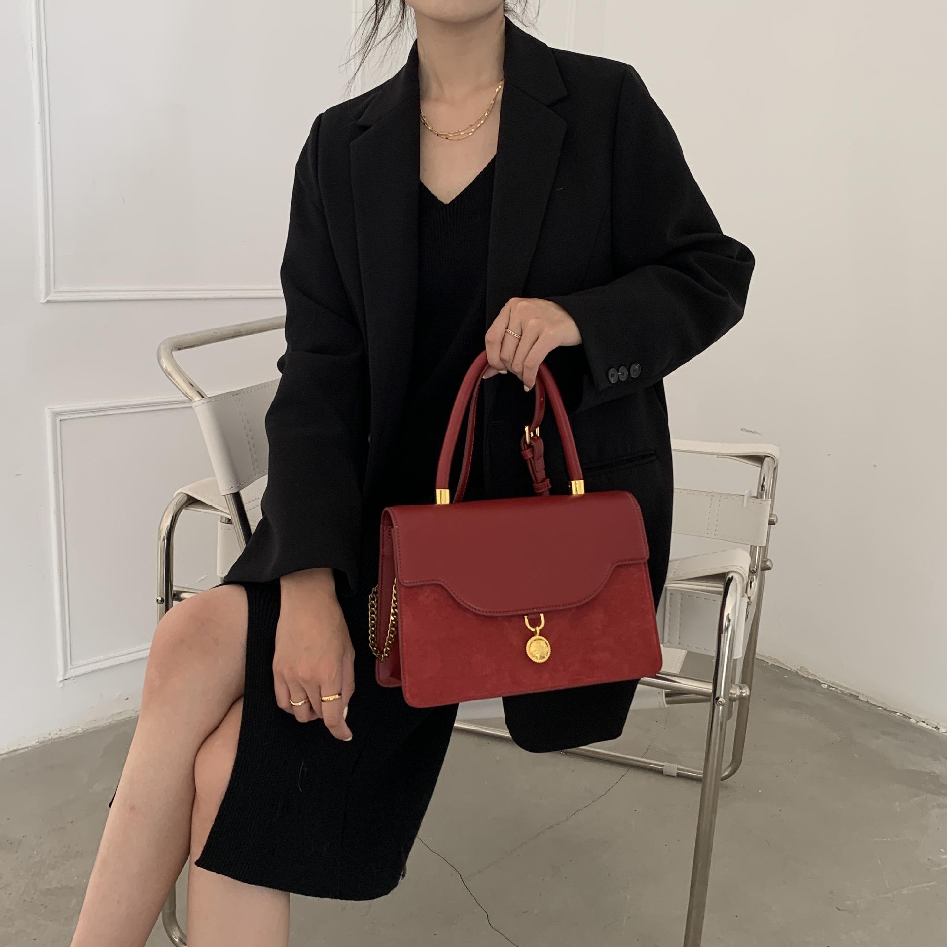 

Красная свадебная сумка, сумка для невесты, женская 2025, новая модная, большой вместимости, сумочка, нишевая, премиальная, свадебные подарки красный