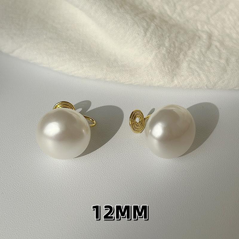 Wine red pearl mosquito coil disc ear clips, no ear piercings, painless earrings, simple and fashionable commuter temperament stud earrings