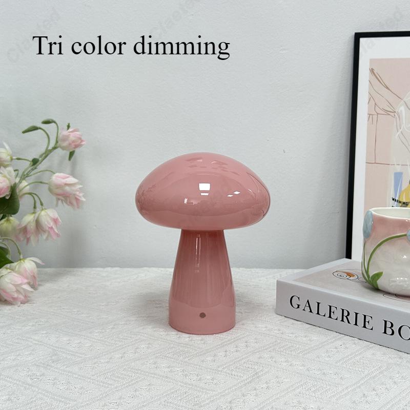 

Creative New LED Mushroom Small Desk Lamp Study Bedroom Bedside Romantic Atmosphere Decorative Lighting AU plug рожевий