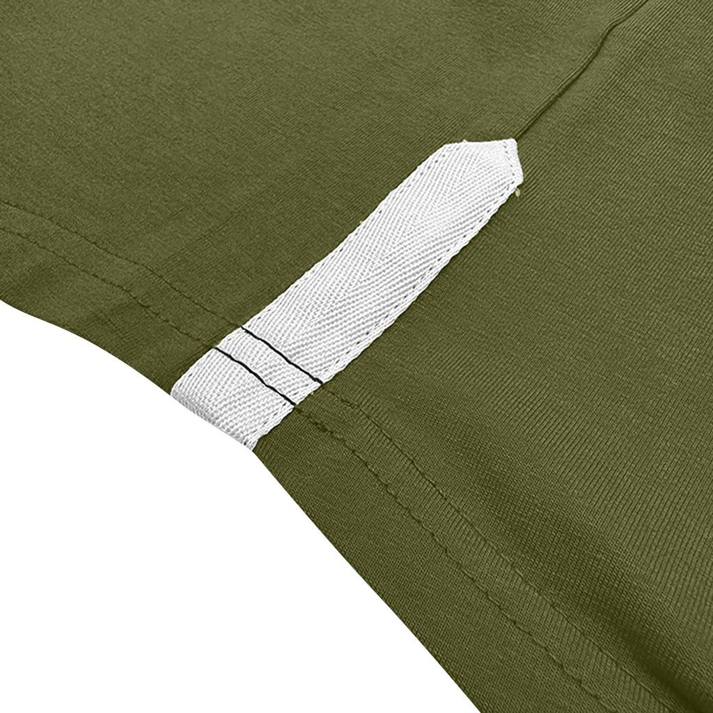 Męska koszulka wiosenno-jesienna w jednolitym kolorze z klapami, zapinana na 3 guziki, z rozcięciem na guziki i długim rękawem