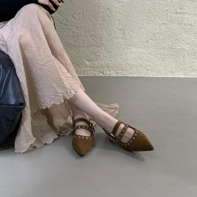 French 2025 spring and autumn new with skirt Mary Jane evening shoes inner height increase pointed suede single shoes women's shoes