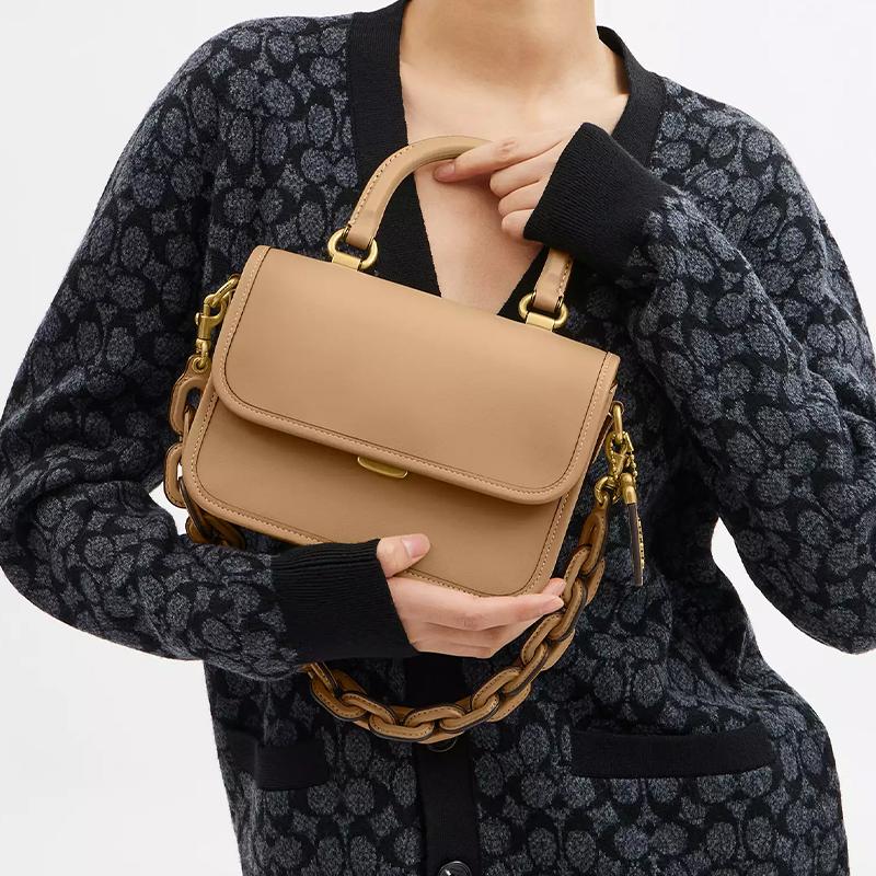 Coach Rogue 22 Solid Color Detachable Shoulder Strap with Handle Glove Tanned Hand Crossbody Shoulder Bag Small Women's Brass and Beige