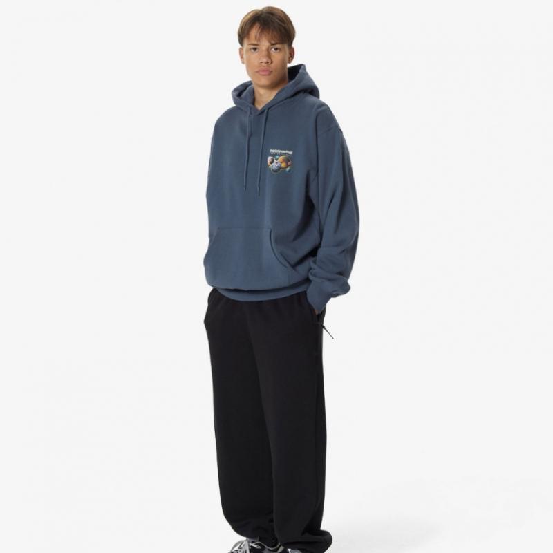 Ce Sweat à Capuche Système Solaire Profond
