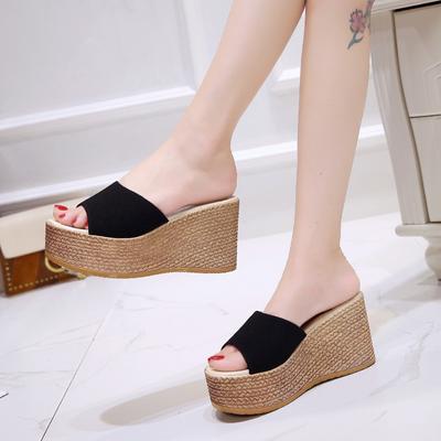 Sapatos de mulher – Sandálias